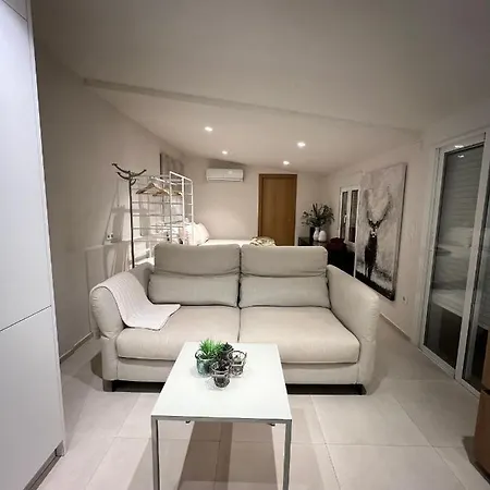 Lalola - Casa Privada *
