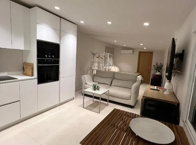 Lalola - Casa Privada *